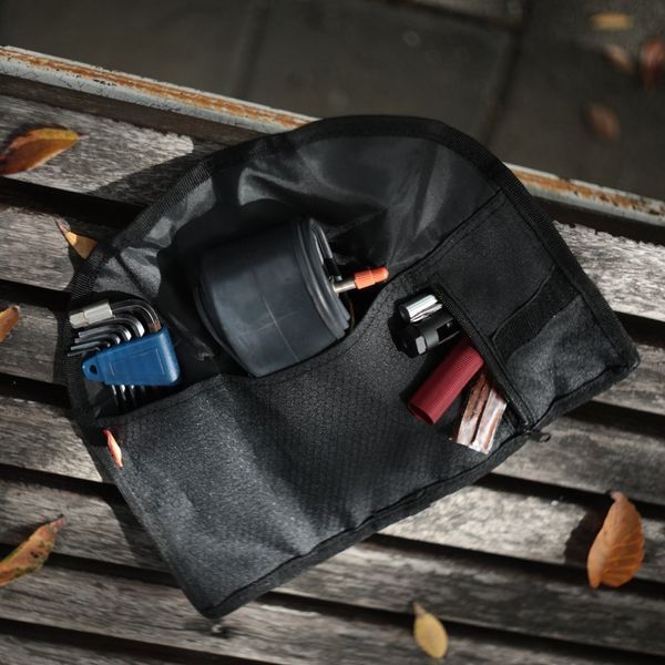 Велосумка для інструментів під сідло Granite Quiver Tool Roll GSB2201-01 фото